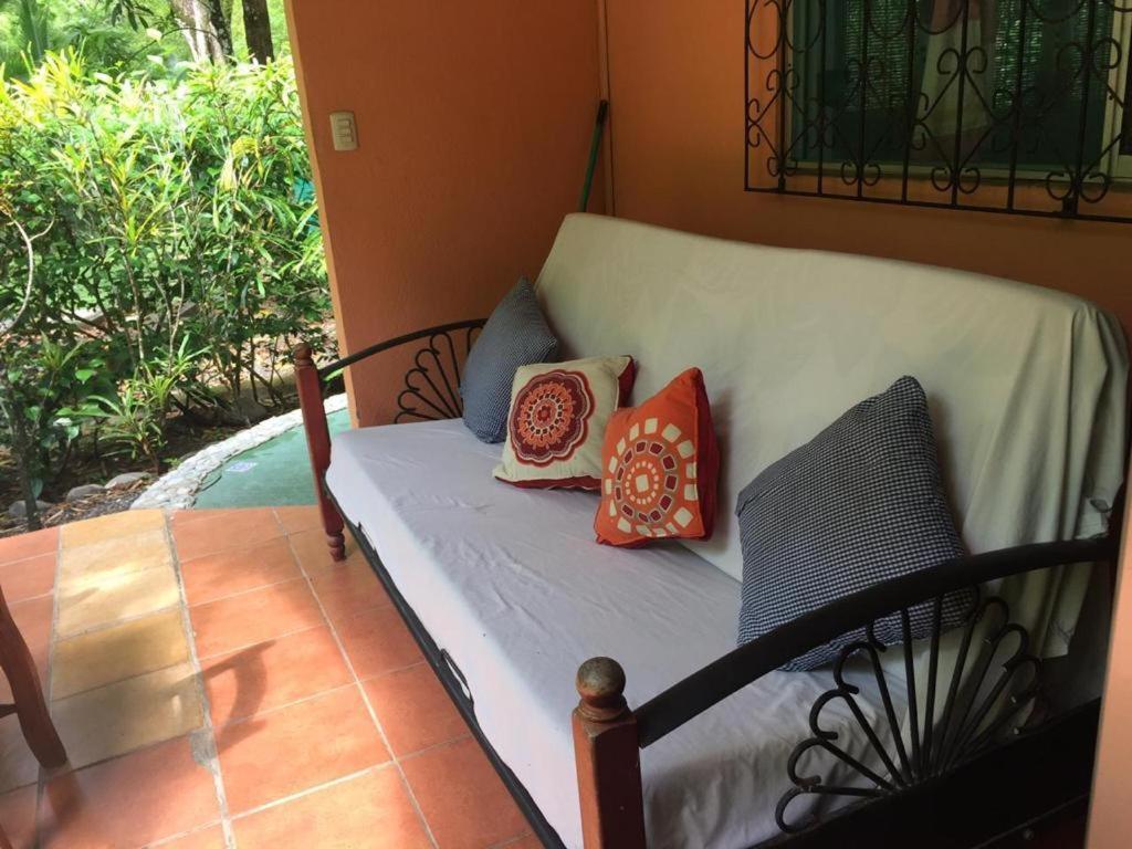 Mal Pais Surf Camp Hotel Playa Santa Teresa  Kültér fotó